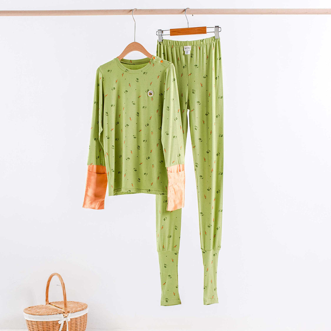 COMFORT Organic Bamboo Long Sleeved Top & Bottom Set in Veges